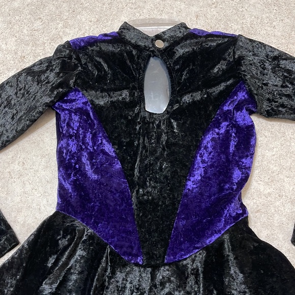 DANSKIN GIRLS CRUSHED BLACK/PURPLE VELVET SKATING/DANCING TURTLENECK BODYSUIT - Picture 5 of 8